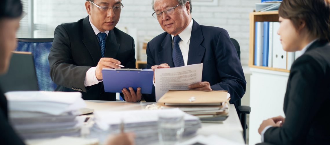 Consulting lawyer